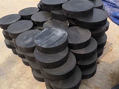 无锡板式橡胶支座由若干层橡胶片与薄钢板经加压硫化